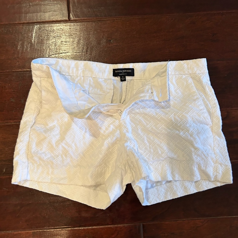 banana republic white shorts size 6